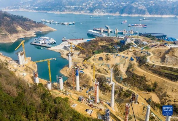 申宝配资 湖北宜昌：三峡枢纽茅坪港疏港铁路加紧建设